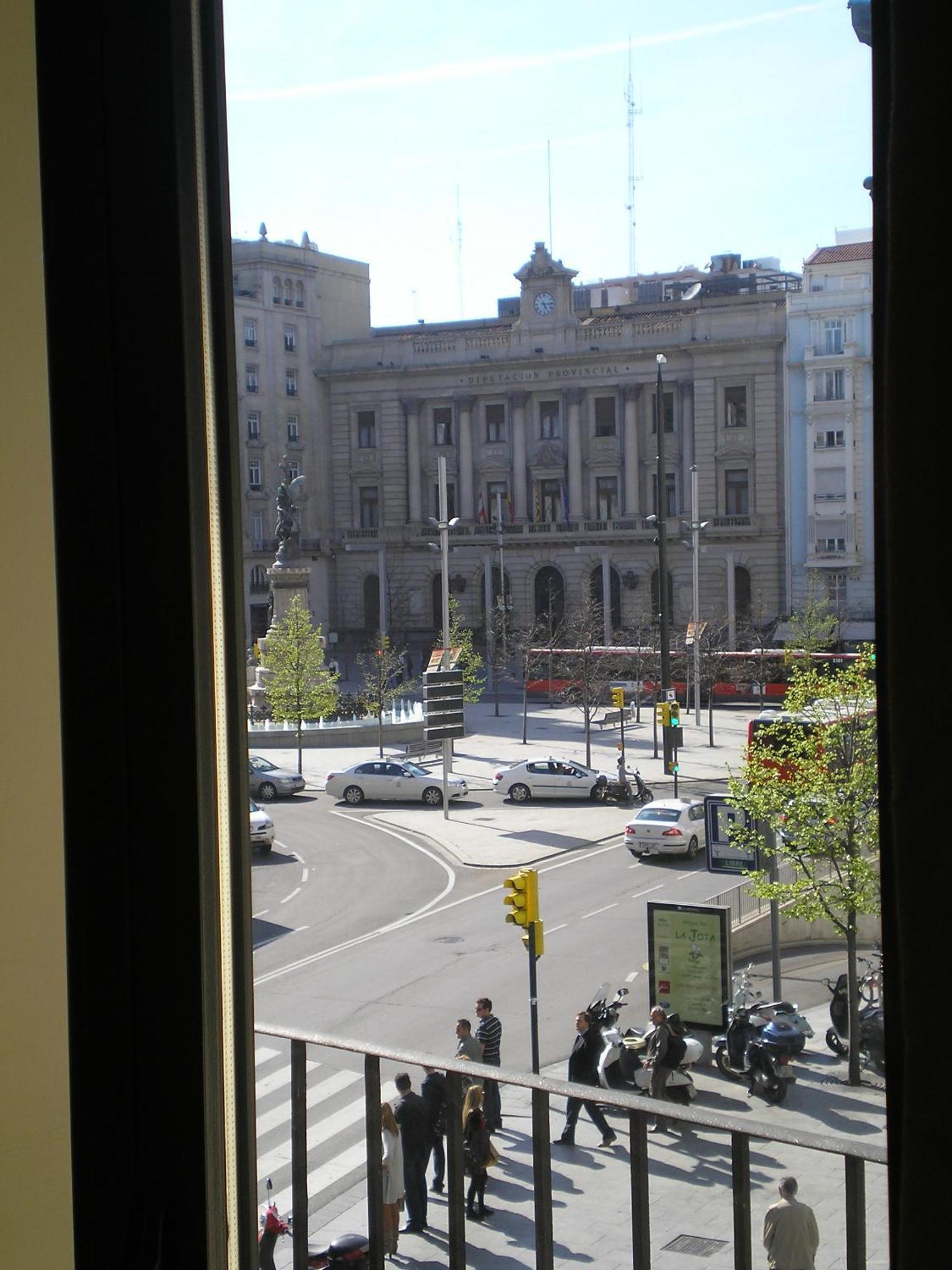 Apartamentos Plaza Espana Deluxe Saragosse Extérieur photo