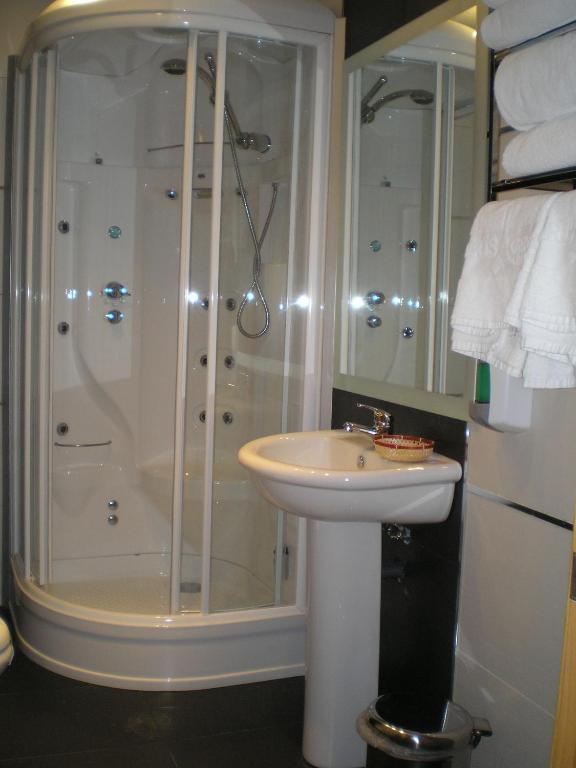 Apartamentos Plaza Espana Deluxe Saragosse Extérieur photo